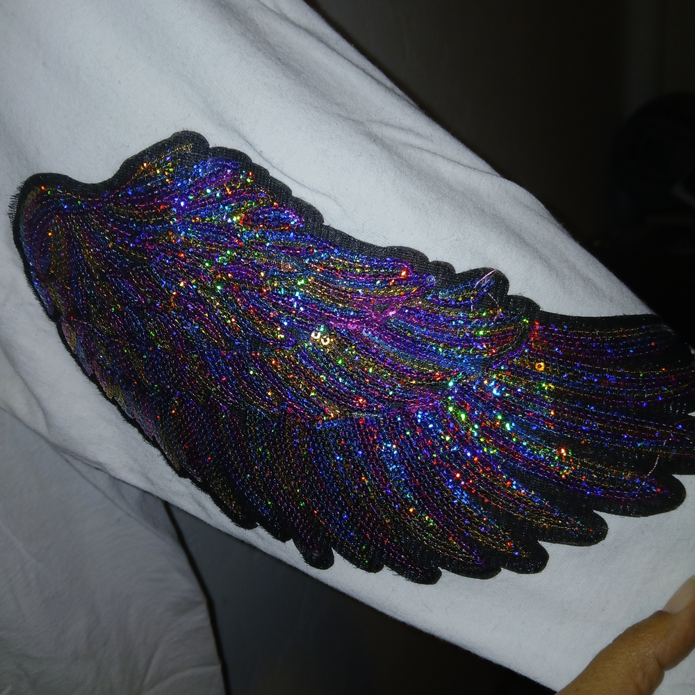 White Long Sleeve Top with Wing Design - Picture 4 of 5